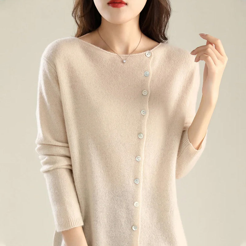 Valenzora | The Stylish and Comfortable Cardigan