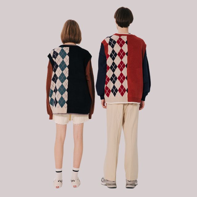 Block knitted vest with diamond pattern