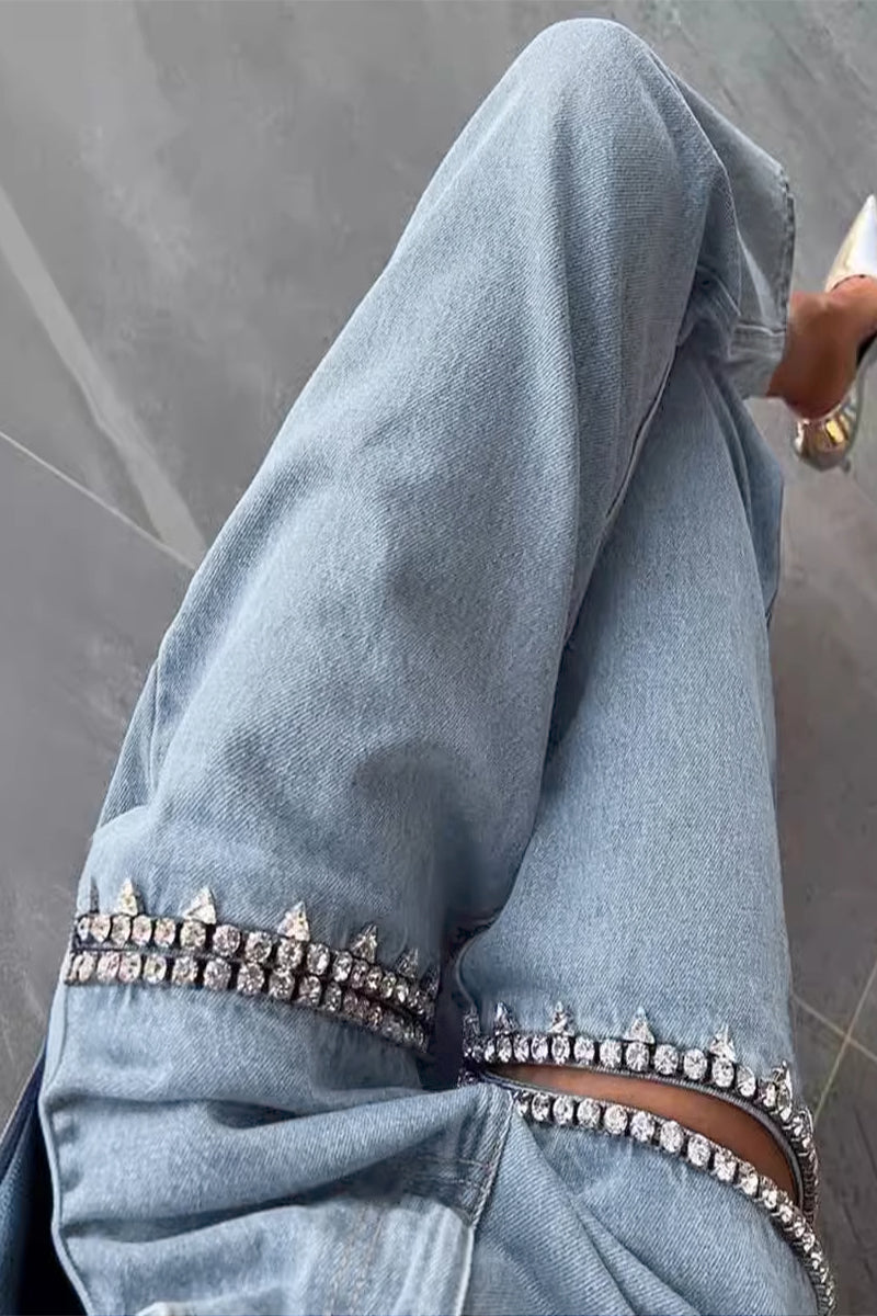 Valenzora | Einfarbige Jeans mit hohem Bund und Strass-Verzierung