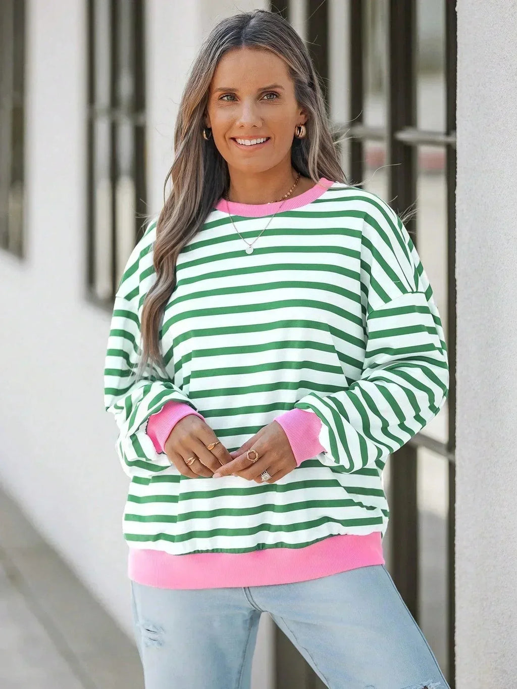 Valenzora | Gestreiftes Sweatshirt mit pinken Details für Damen