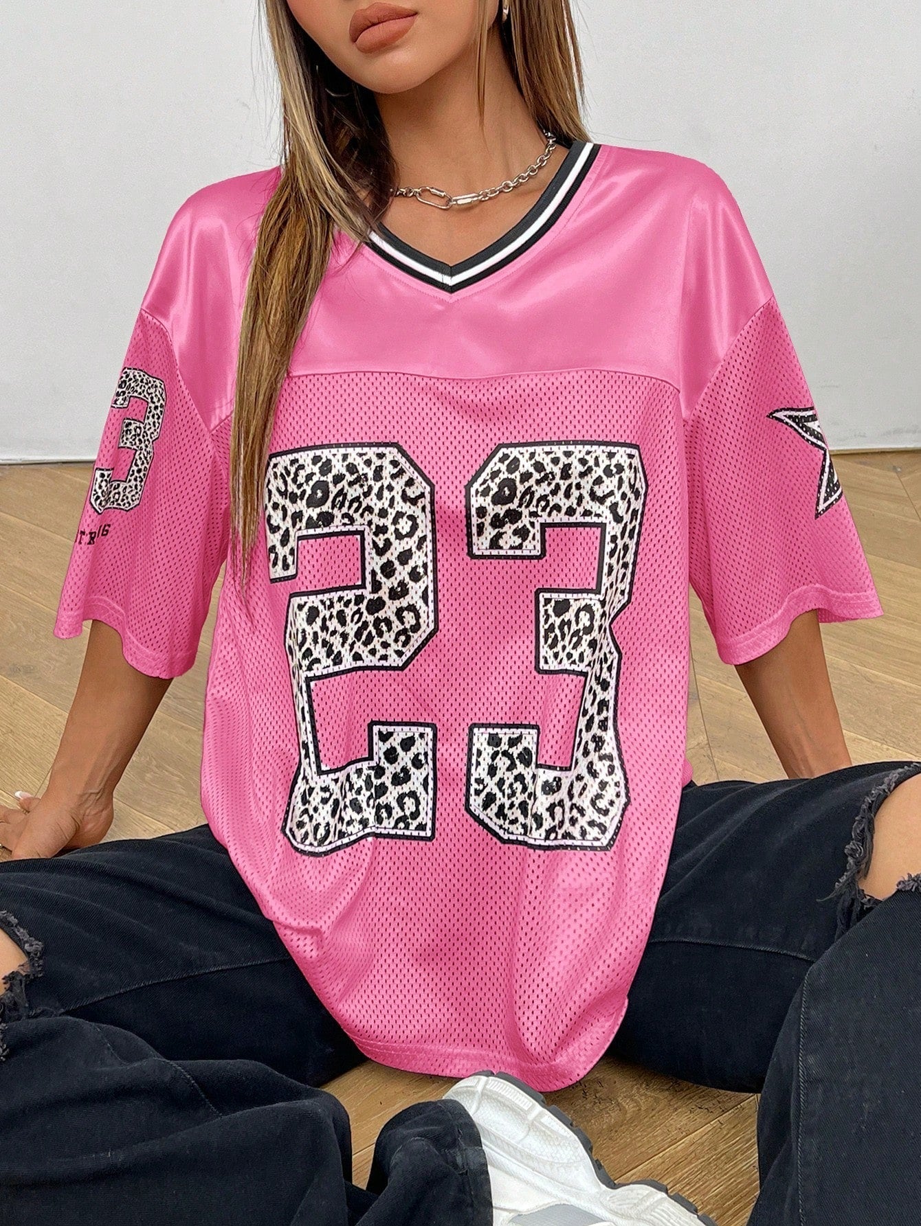 Valenzora | Jersey Shirt with Animal Print Sporty, Trendy & Streetstyle Ready
