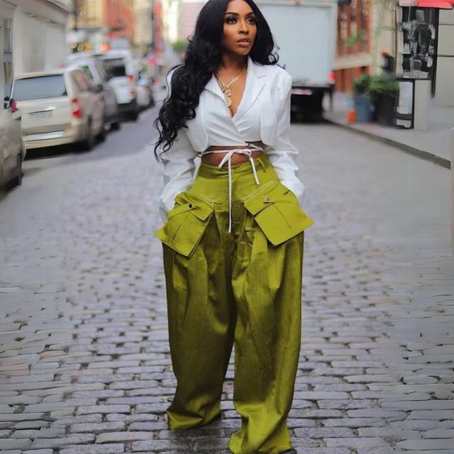 Valenzora | High-Waist Cargo Hose mit Gürteldetail