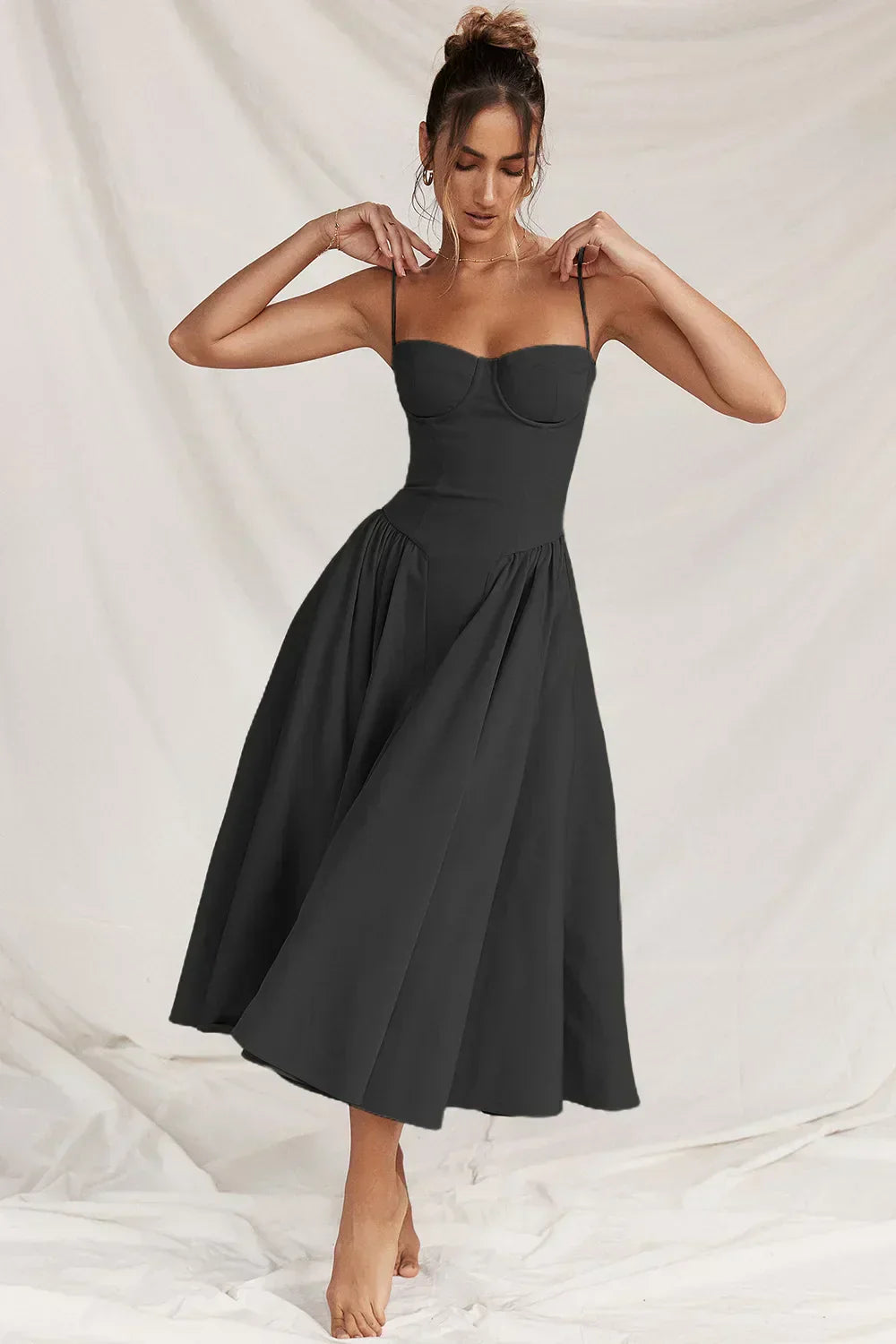 Valenzora | Ärmelloses Midikleid mit Korsett-Passform