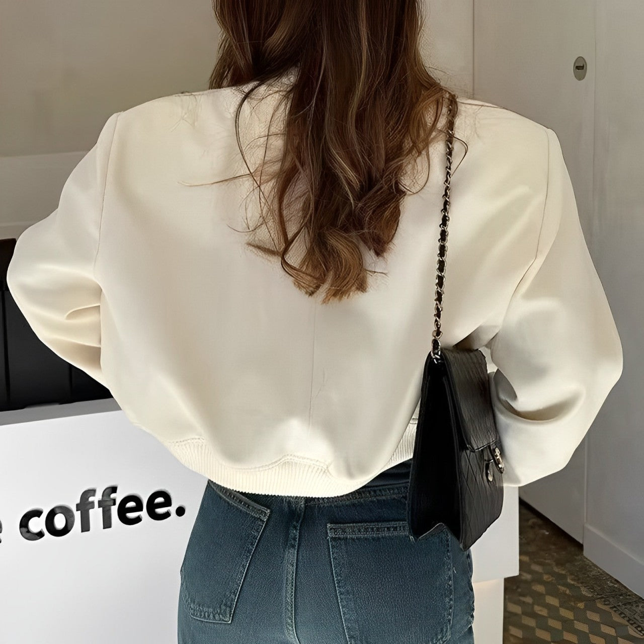Valenzora | Kurze Freizeitjacke mit Taschen