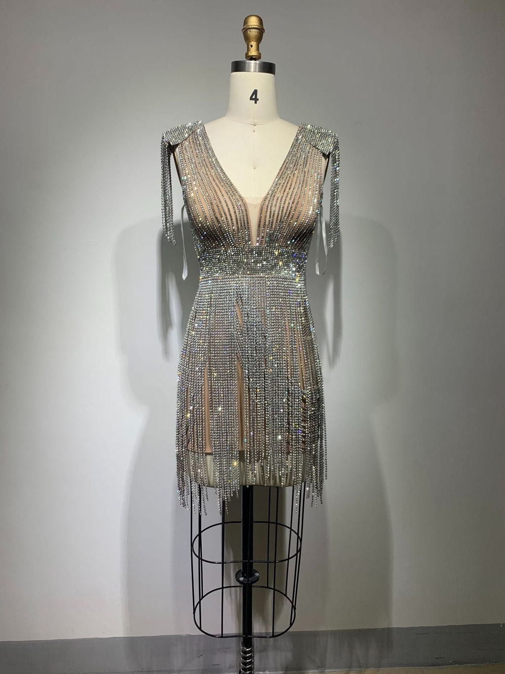 Valenzora | Mantel mit schmalem Ausschnitt und hochwertigem Kleid