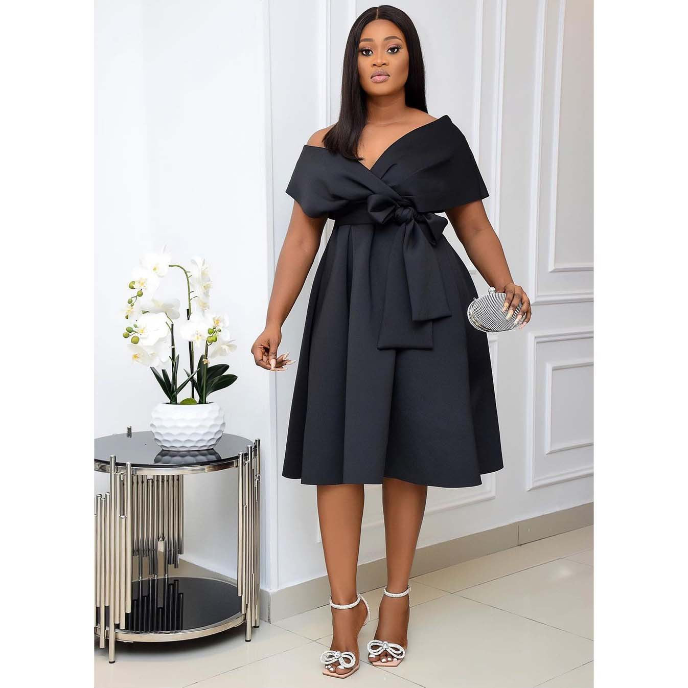 Valenzora | Elegantes Abendkleid mit V-Ausschnitt, schmale Passform