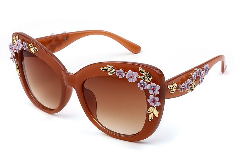 Valenzora | Exquisite Women's Sunglasses with Floral Pattern