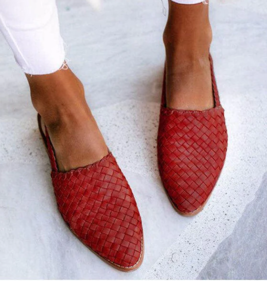 Valenzora | Flat Sandals