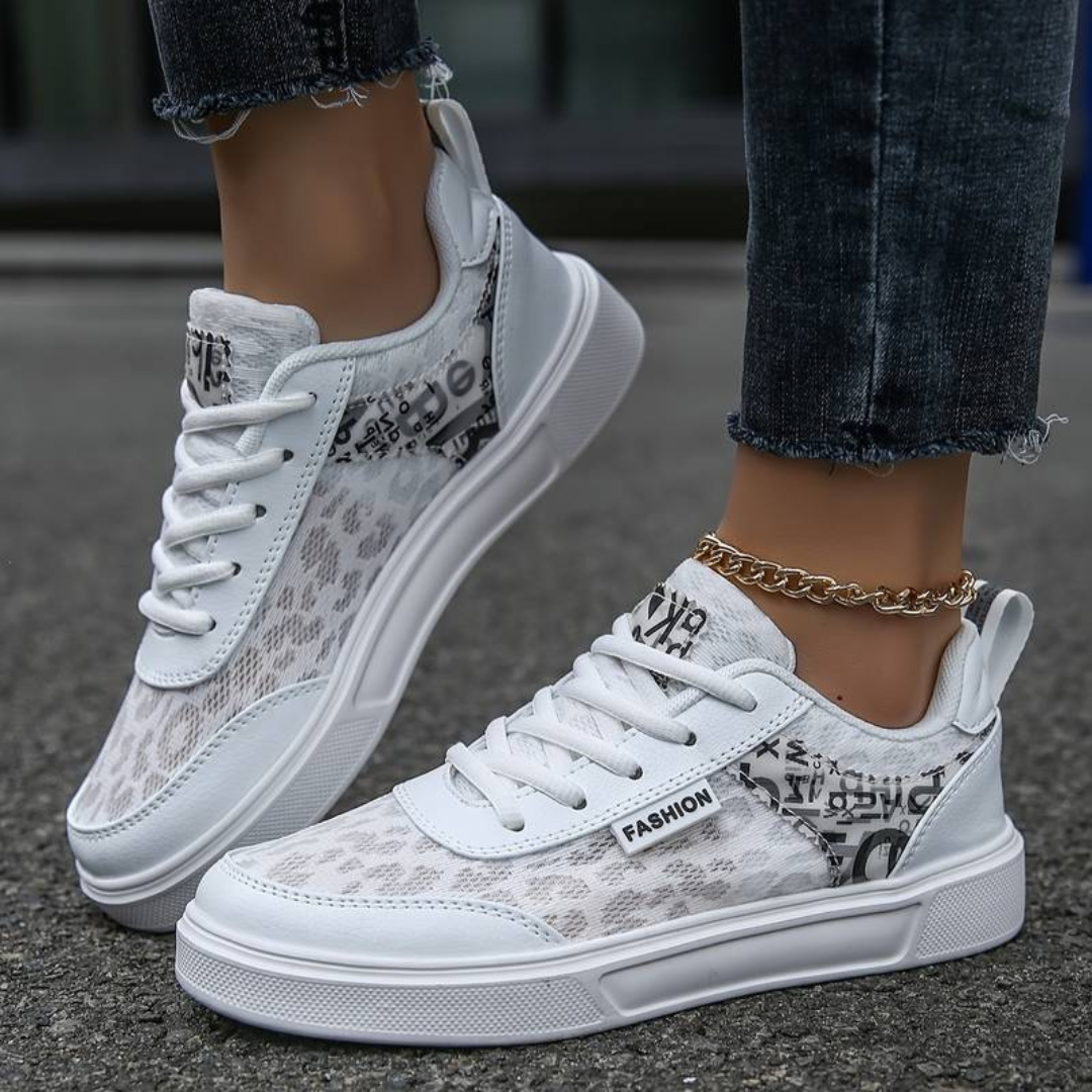 Sneakers | Casual lace-up running sneakers