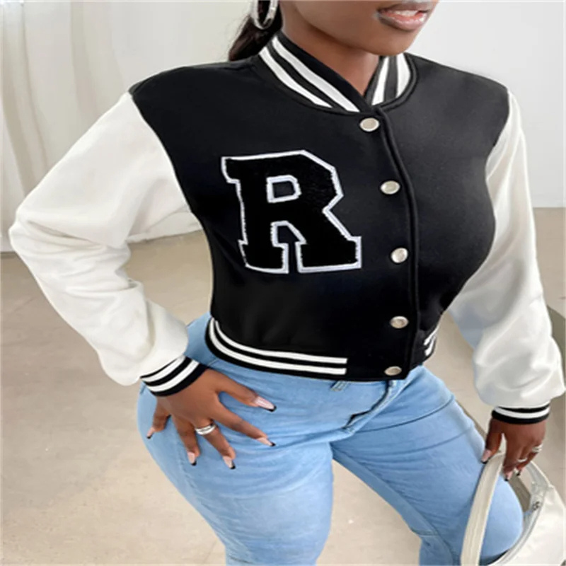 Valenzora | Varsity Bomberjacke für Damen, kurzes Modell mit Buchstaben-Patch und Druckknopfverschluss
