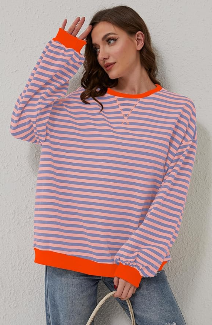 Valenzora | Oversized sweater with colorful stripes