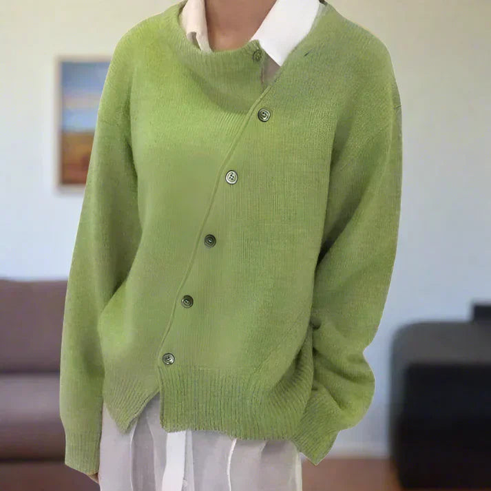 Valenzora | Soft cardigan with diagonal button placket