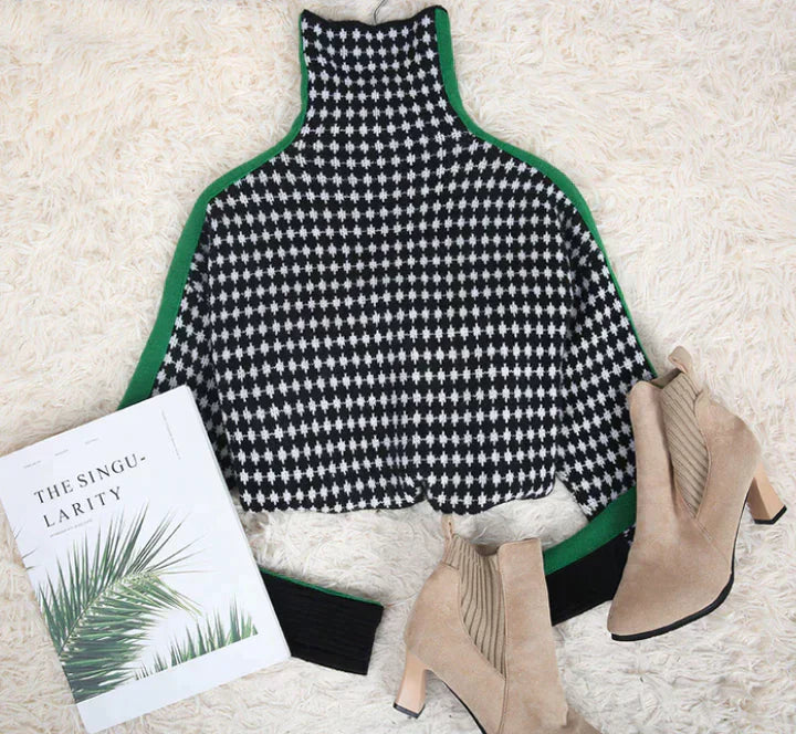 Valenzora | Elegant sweater with black and white checkered pattern