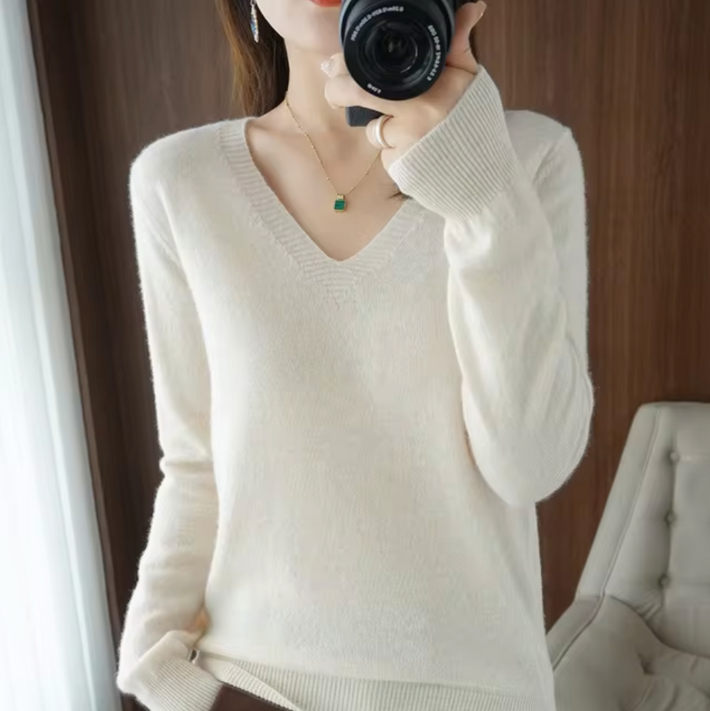 Valenzora | V-neck knit sweater