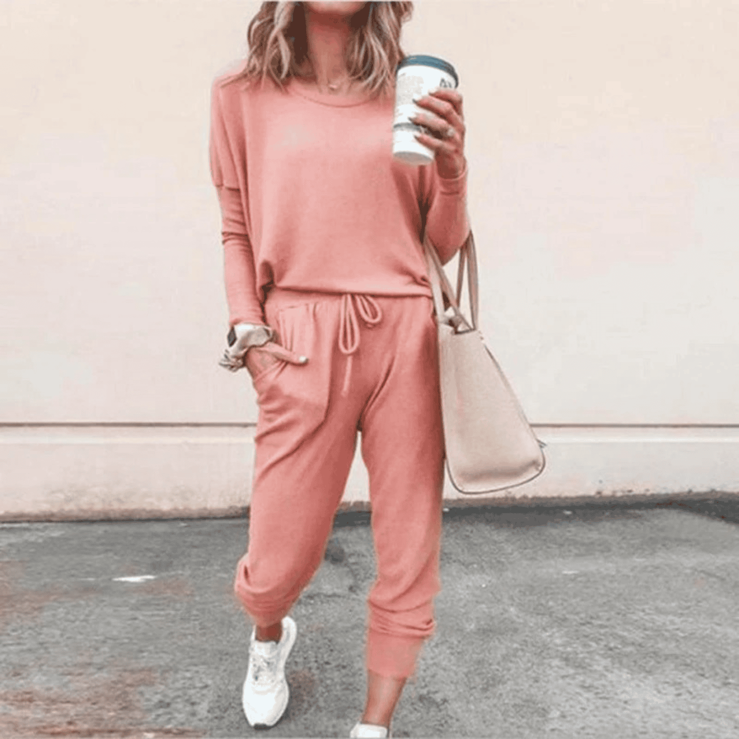 Valenzora | Wide and Wonderfully Comfortable Women's Tracksuit
