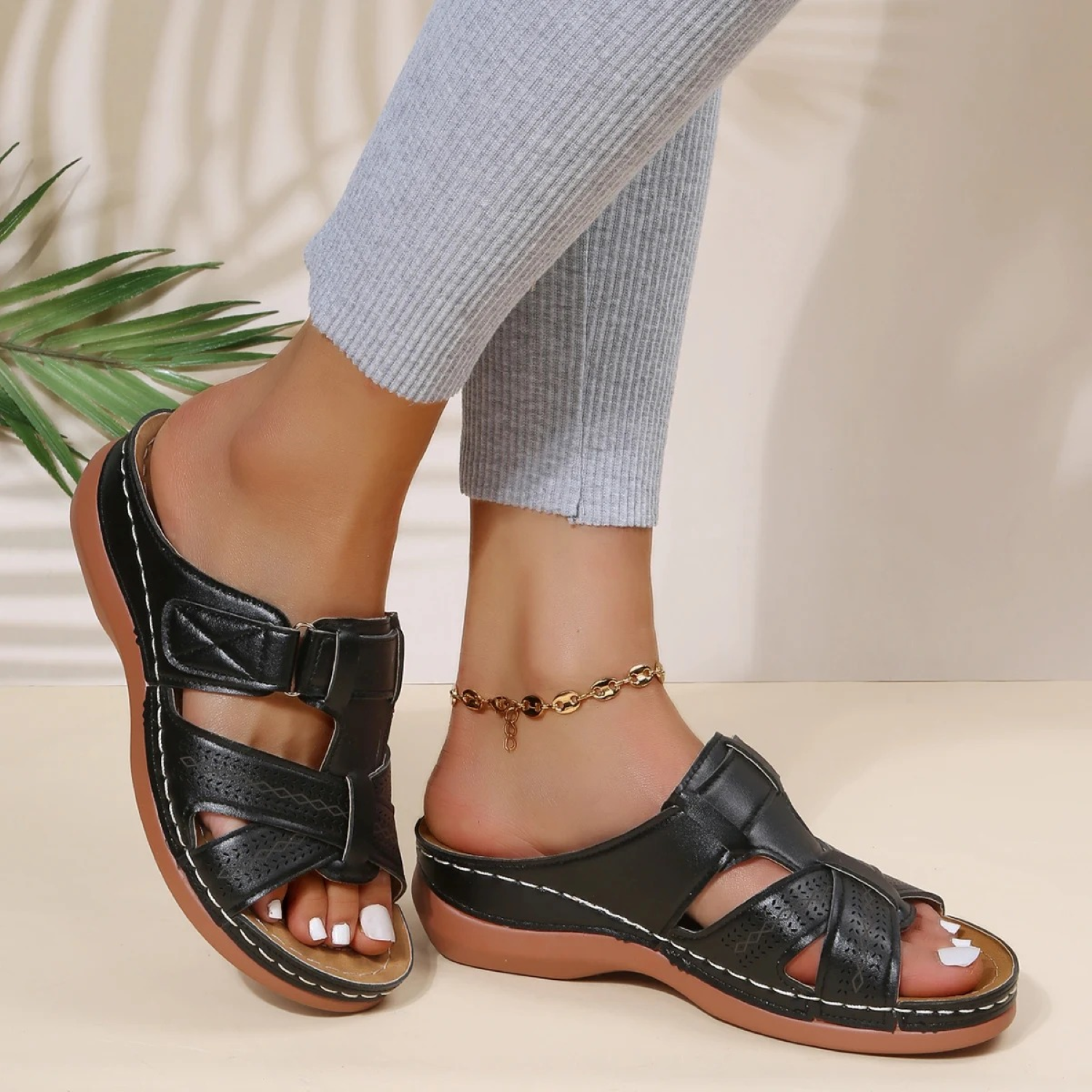 Valenzora | Orthopedic leather sandals for women with open toe