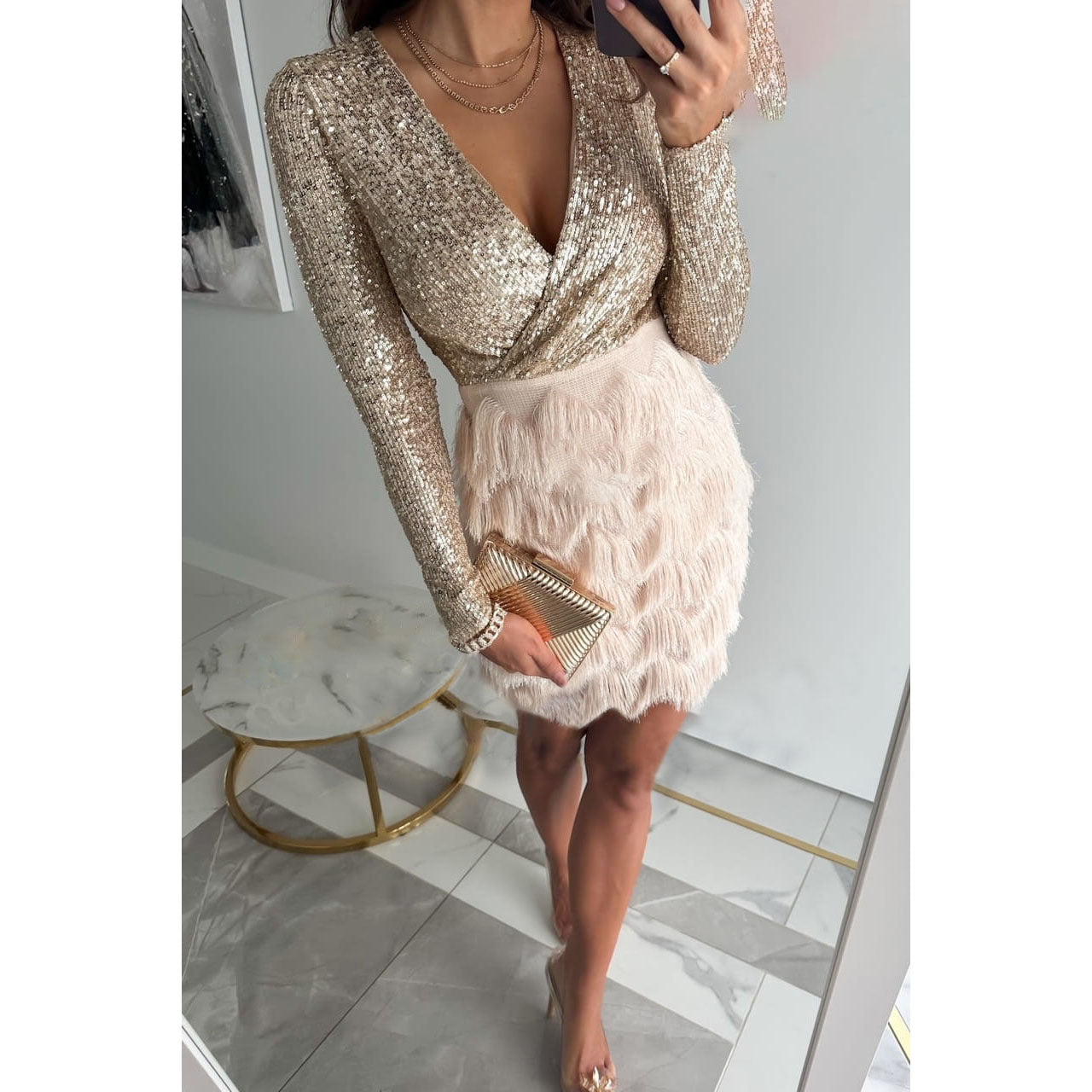 Valenzora | Elegant dresses with fringe
