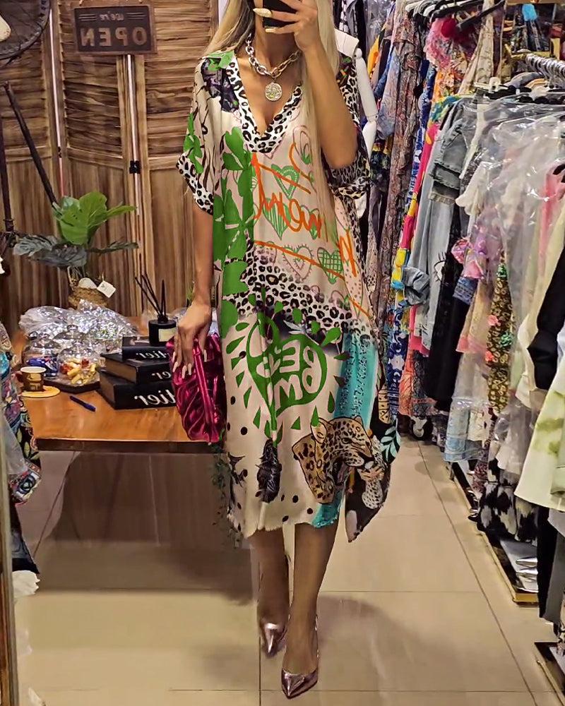 Valenzora | Casual dress with deep V-neck and leopard and colorful print