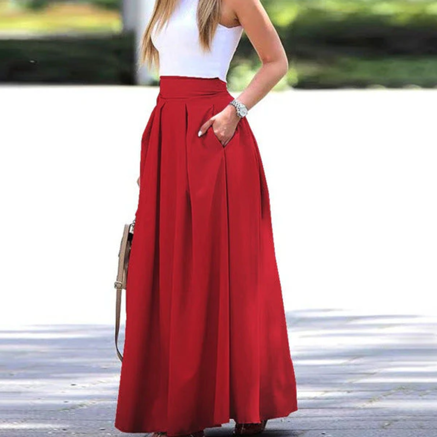 Valenzora | Elegant, pleated and loose skirt
