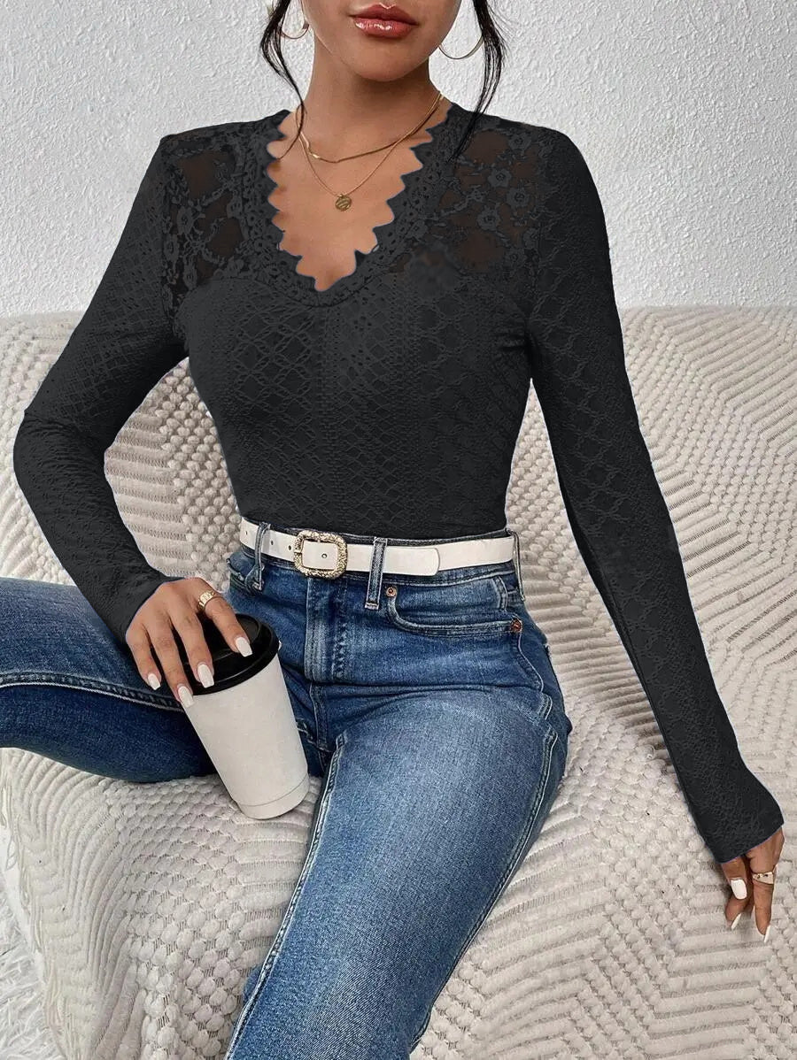 Valenzora | Long-sleeved top, V-neck, Spetspanel