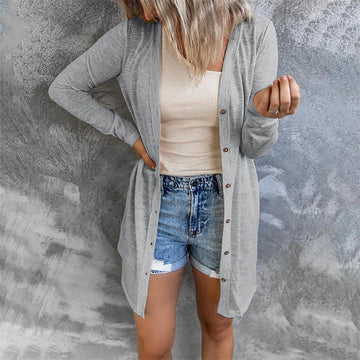 Langärmelige Strickjacke mit Knöpfen
