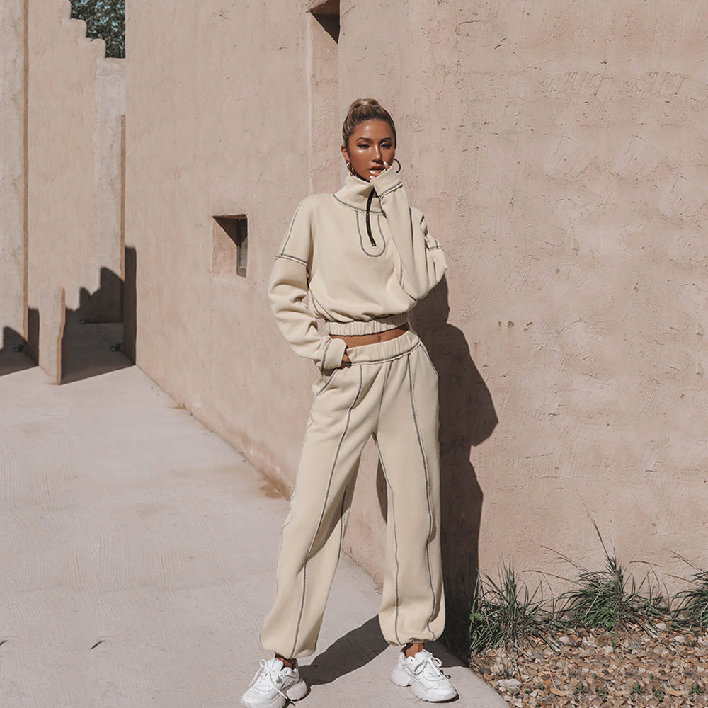 Valenzora | Part sporty cropped sweatshirt with jogging bottoms - Women's pullover tracksuit with zipper and elastic waistband
