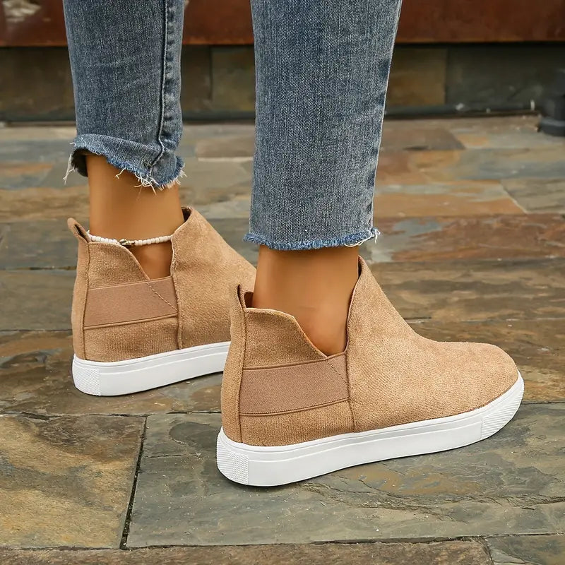 Sturdy women's shoes