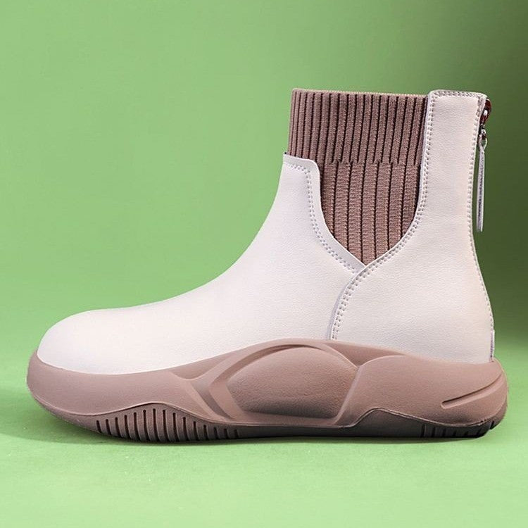 Valenzora | Classic ankle boot with a low heel