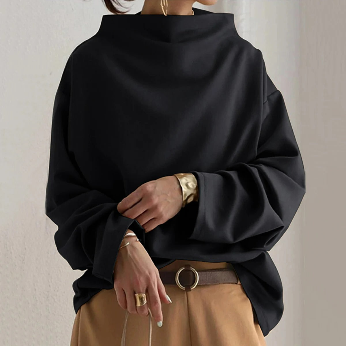 Valenzora – Minimalistisches, locker geschnittenes schwarzes Oberteil für vielseitigen Stil