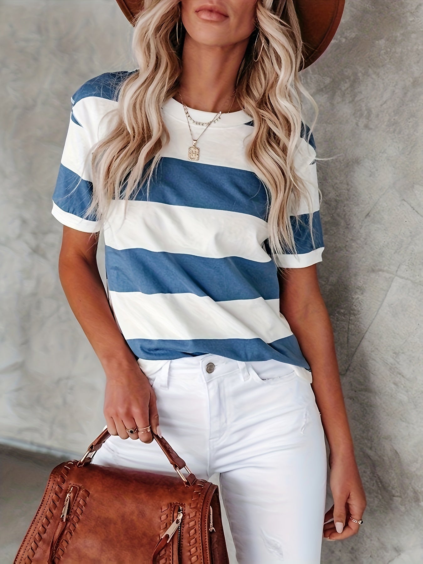 Valenzora | Striped short-sleeved T-shirt for women
