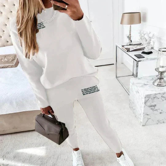 Valenzora - The elegant, comfortable two-piece tracksuit