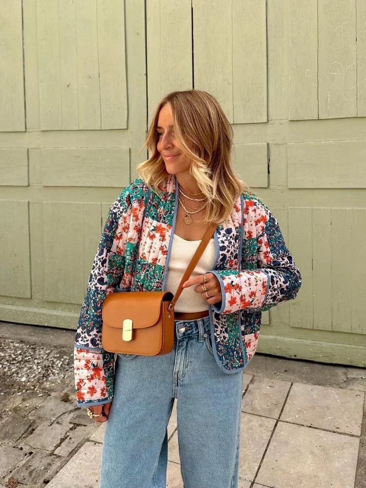 Valenzora - Colorful quilted jacket with floral pattern
