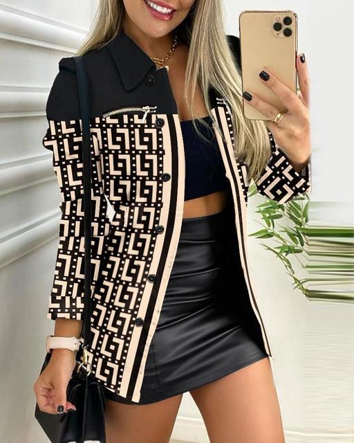 Relaxed and timeless winter jacket