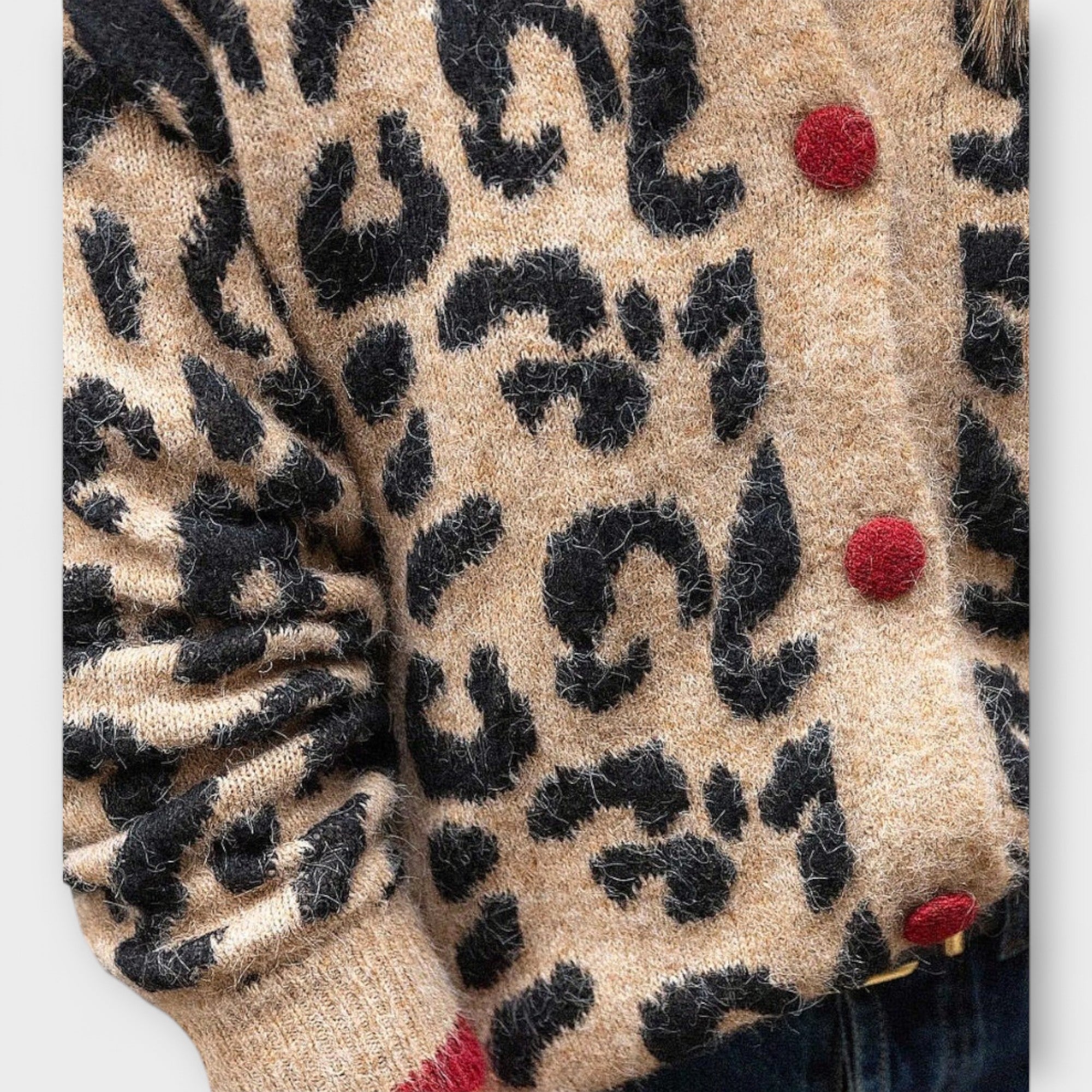 Valenzora | Strickjacke mit braunem Leopardenmuster