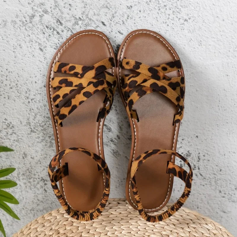 Valenzora | Printed flat sandals with effortless chic for women