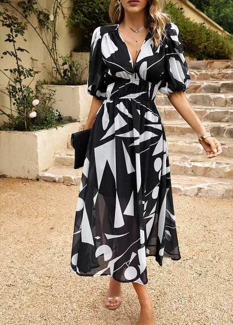 Elegantes farbenfrohes Kleid