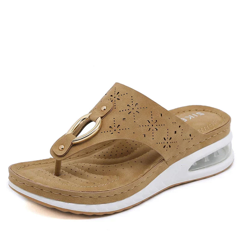 Valenzora - Comfortable flip-flops with wedge heel and air cushion
