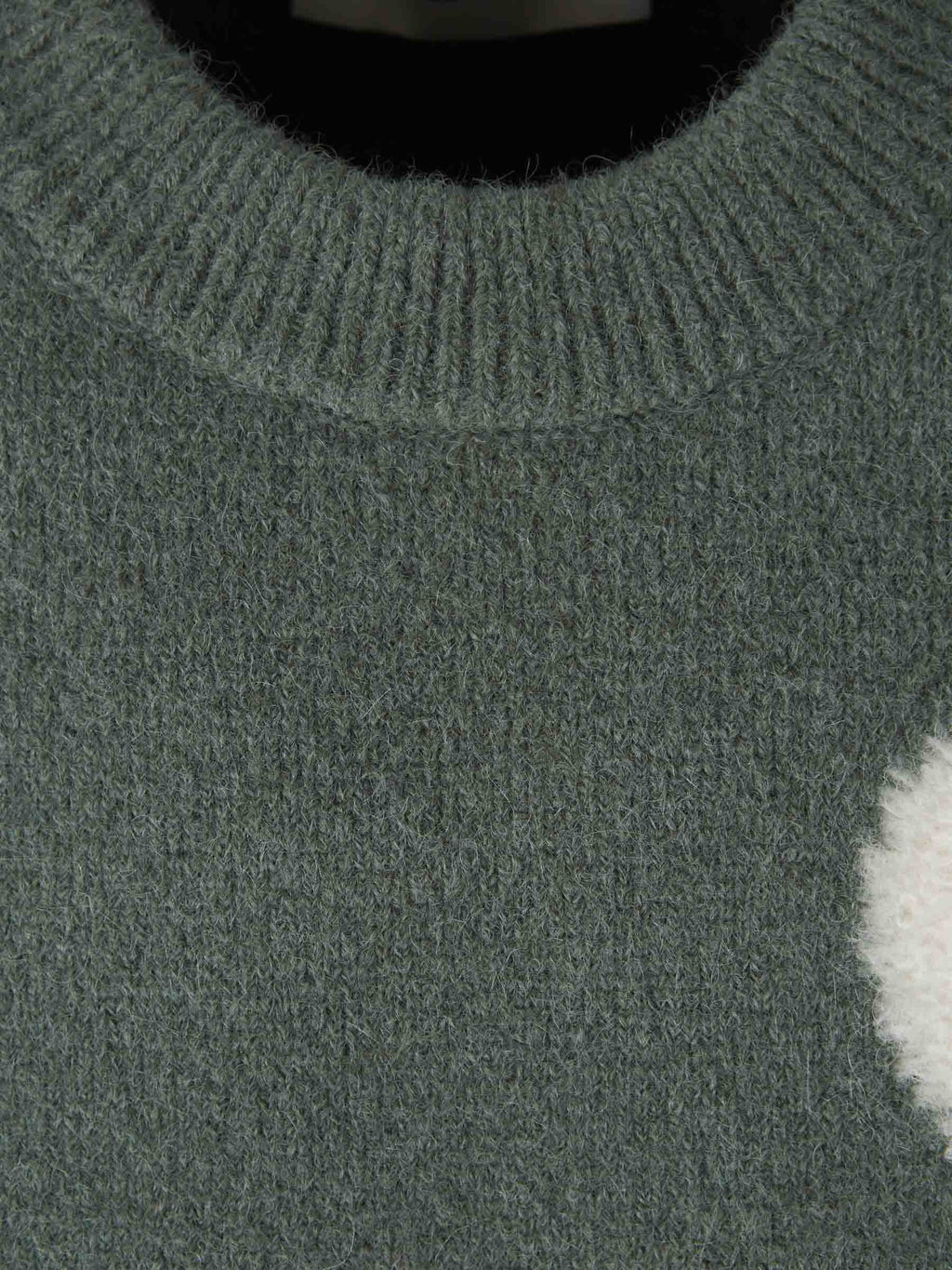 Valenzora | Fashionable heart sweater