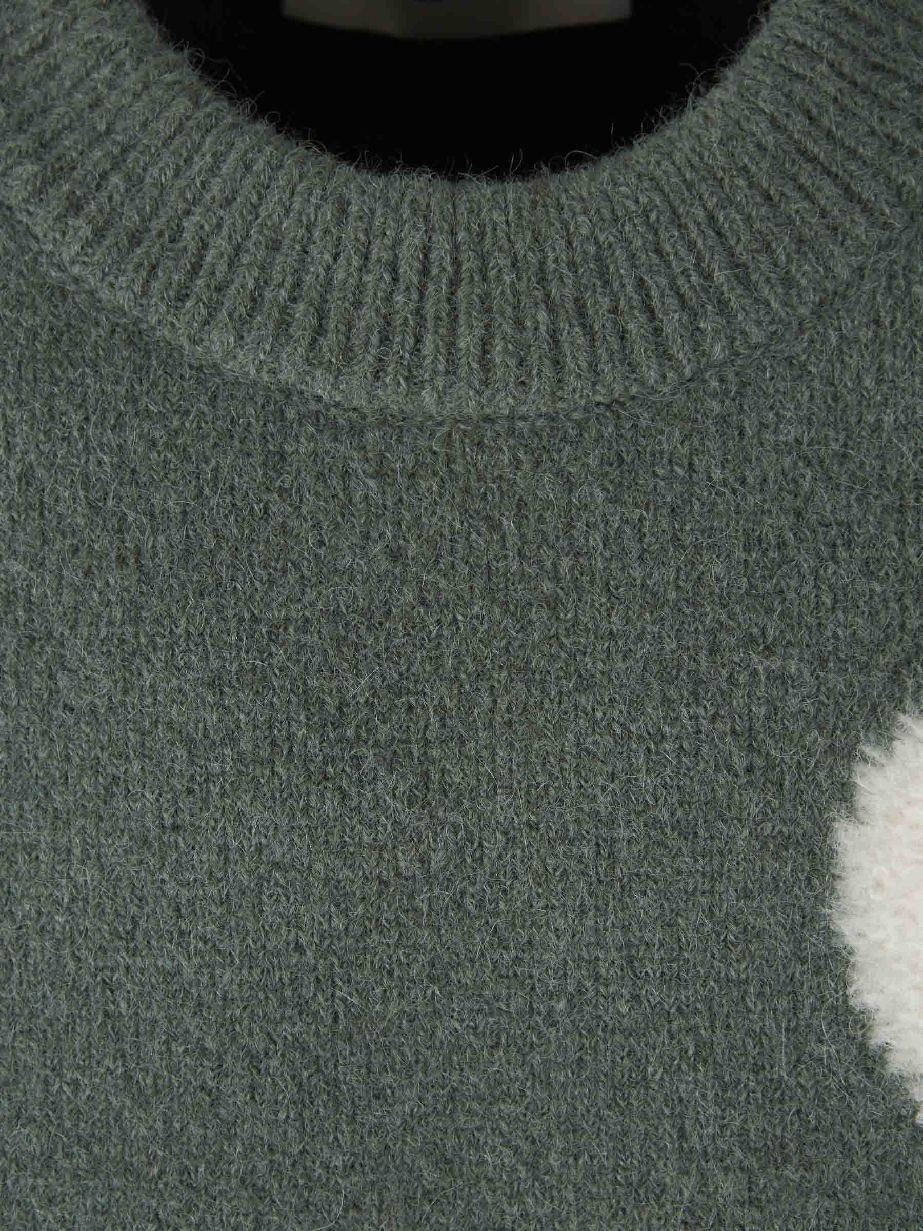 Valenzora | Fashionable heart sweater