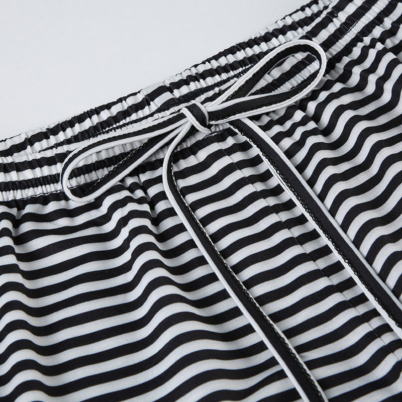 Valenzora | Cool Striped Trousers for a Fresh Look