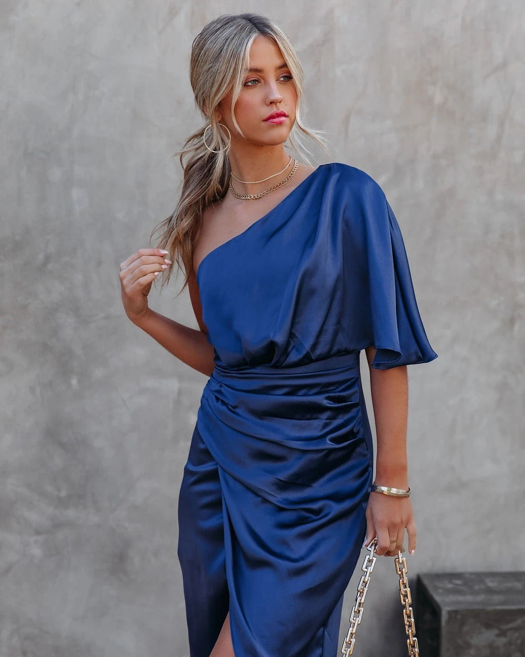 Valenzora | Das sexy, einseitig geschnittene, asymmetrische Abendkleid für Damen