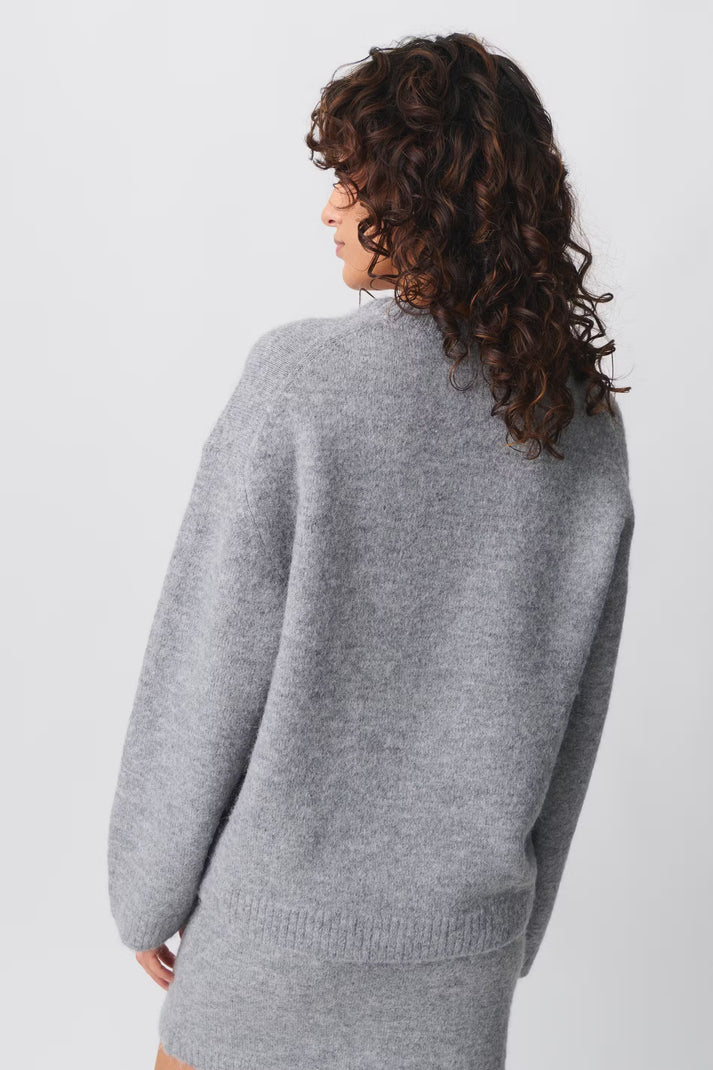 Valenzora | Warm knitted sweater for winter