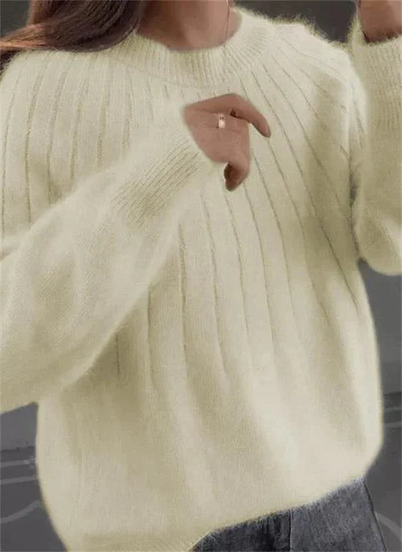 Valenzora | Fluffy cashmere knit sweater