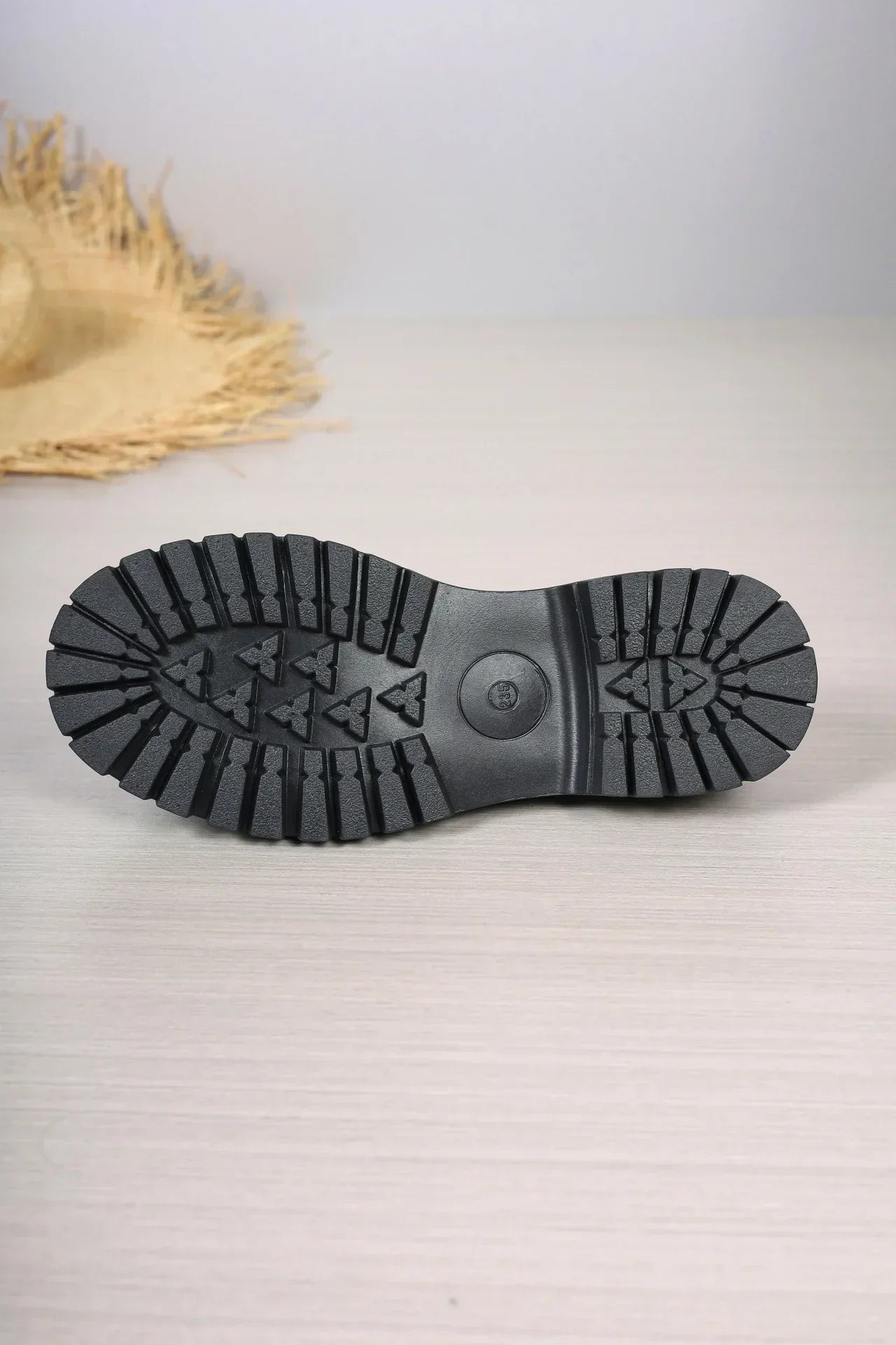 Valenzora | Black platform moccasins