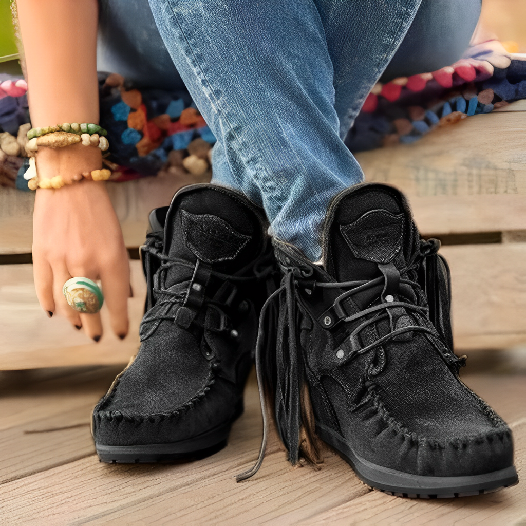 Valenzora | Lightweight suede boots with non-slip sole for comfort