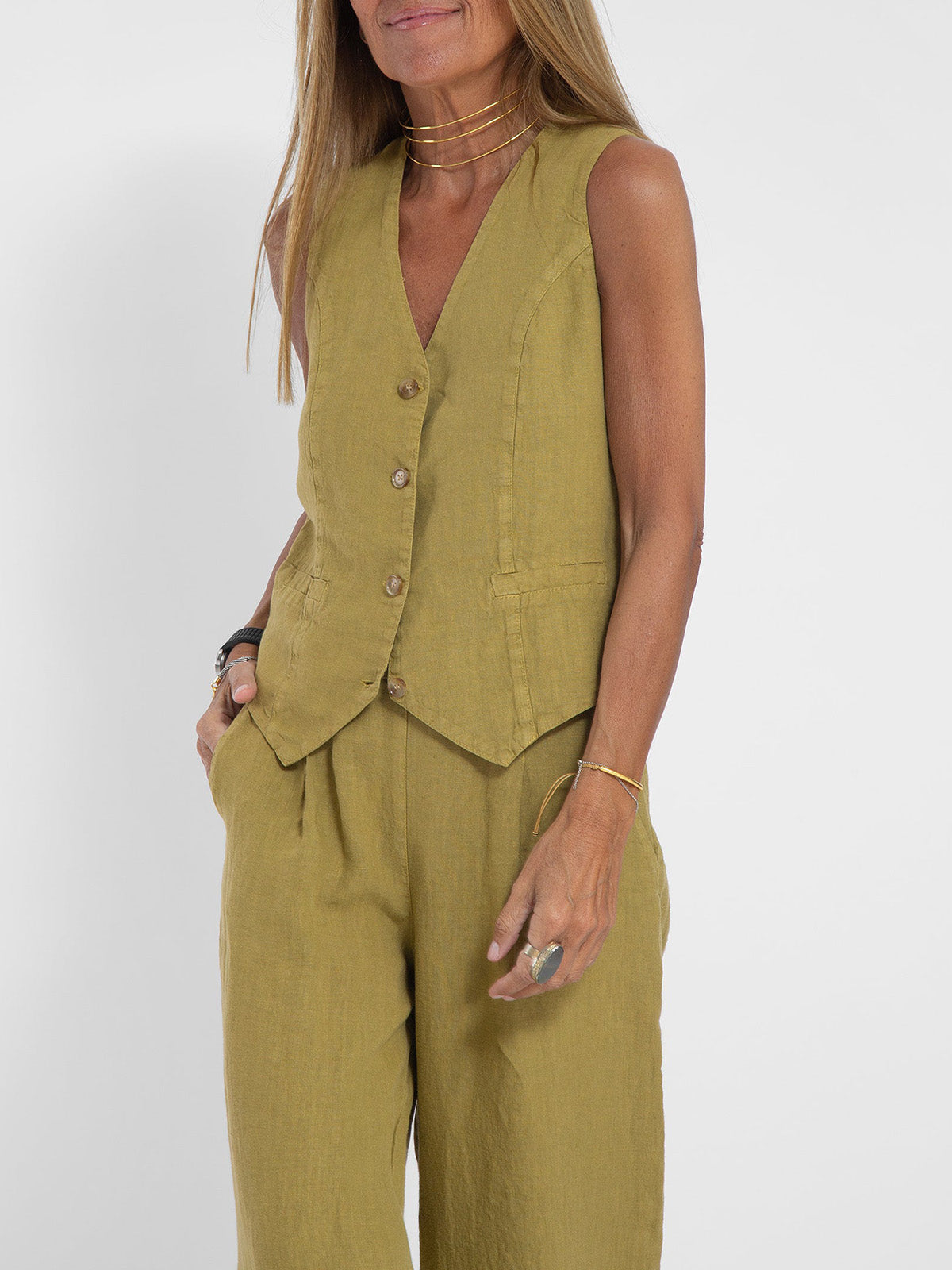 Valenzora | Button-down vest and wide-leg trousers set