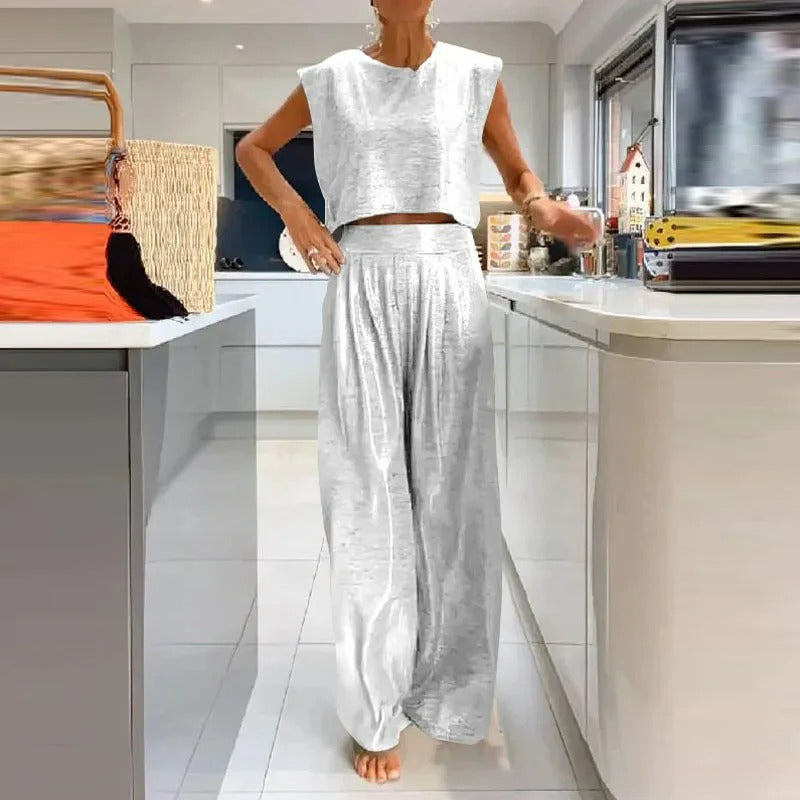 Shiny women's top and pants