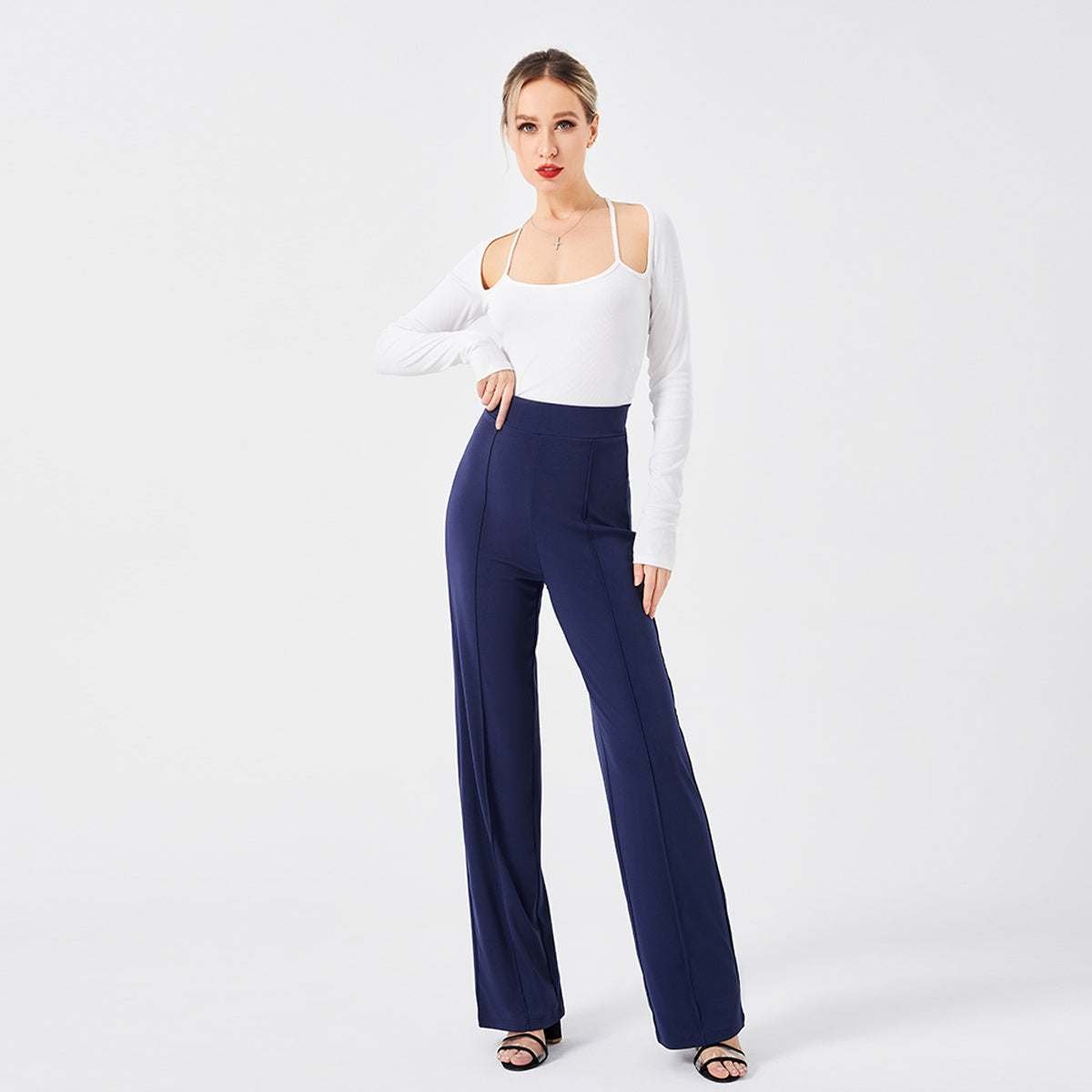 Valenzora High-waisted bell-bottom trousers