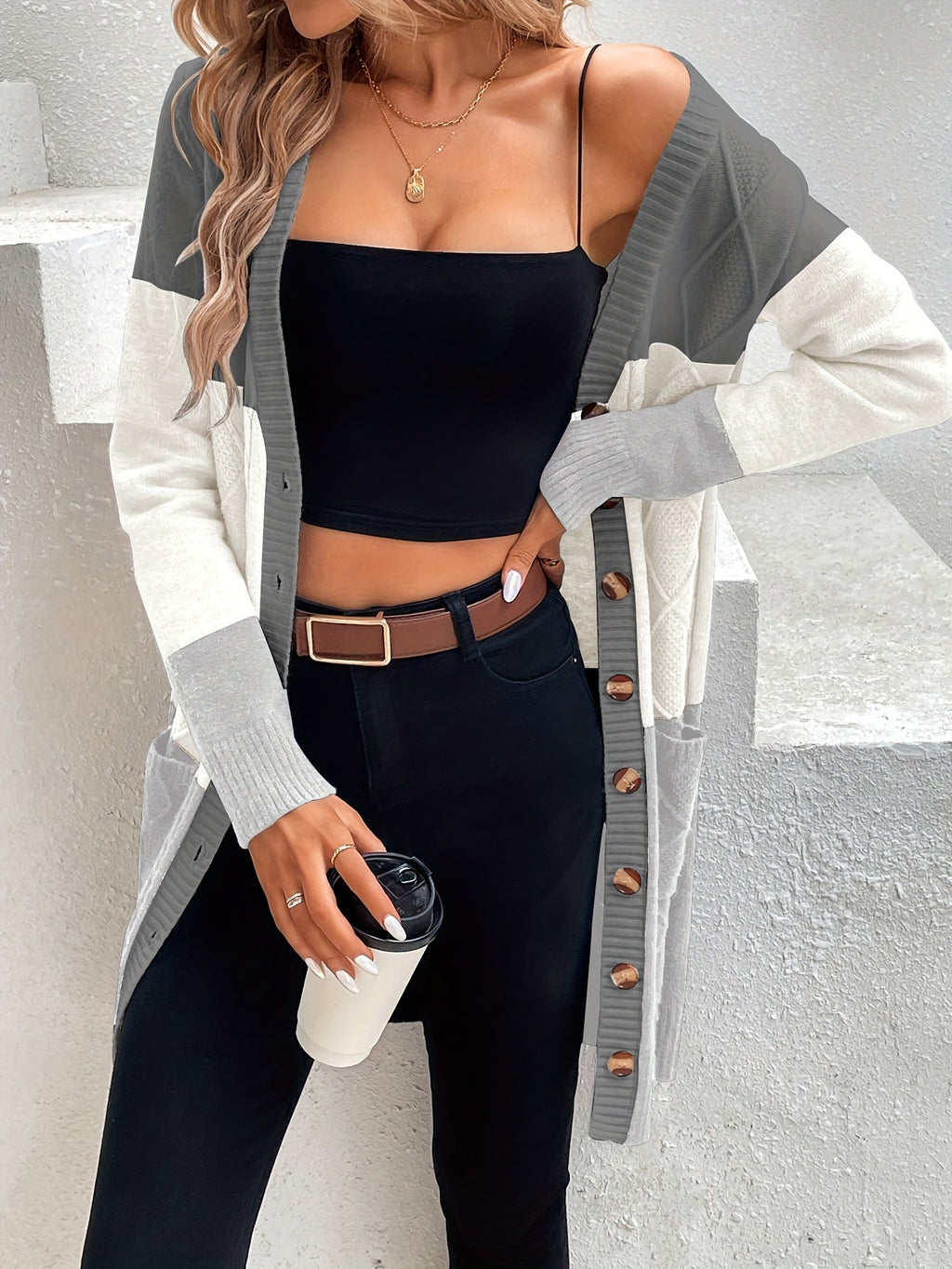 Valenzora | Versatile long-sleeved cardigan