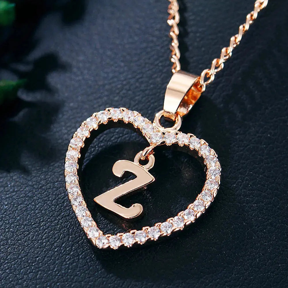 Valenzora | Buchstabe Zirkon Herz Halskette Anhänger Schmuck